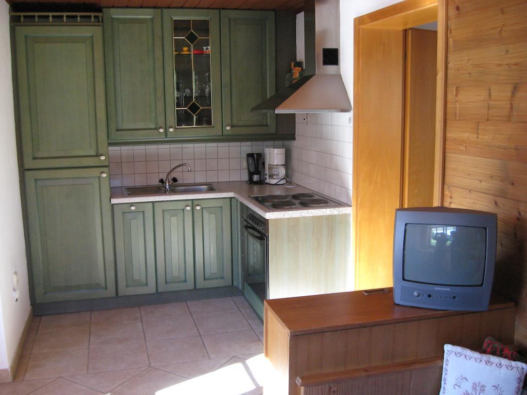 Gaestehaus Trude Waltl Fieberbrunn Pokoj fotografie